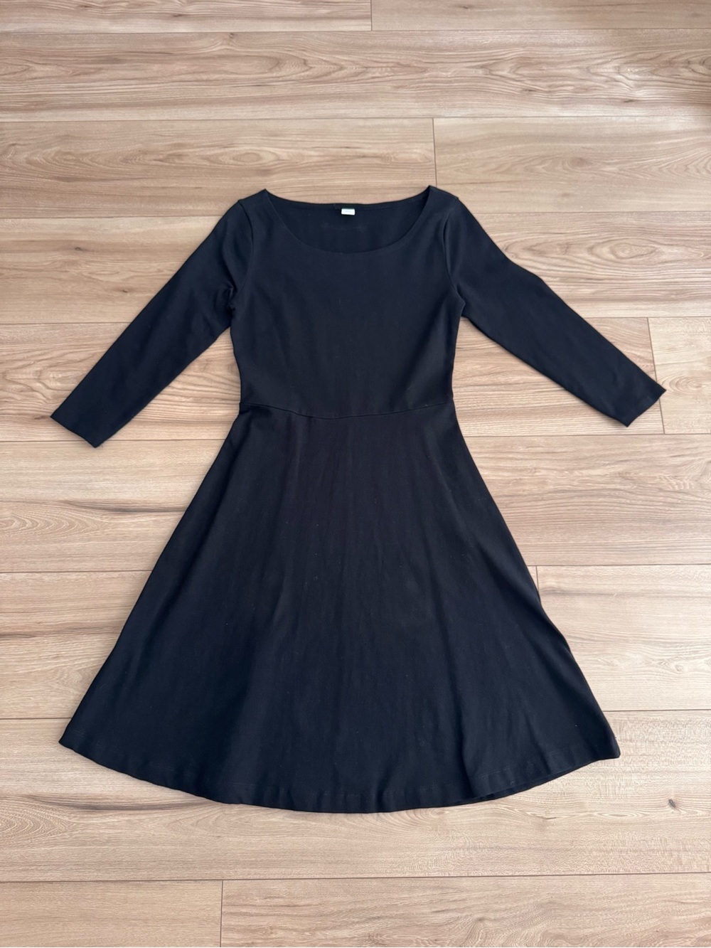 Old Navy Black Long Sleeve Scoop Neck Fit-and-Flare Dress